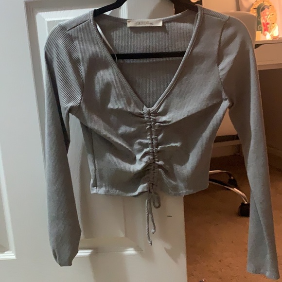 Top - Picture 2 of 2